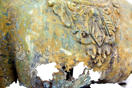 Cabeza Torso Brahma bronce con stand 55x30x127cm